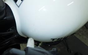 TRIUMPH THRUXTON 900 2015