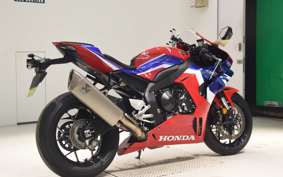 HONDA CBR1000RR R 2022 SC82