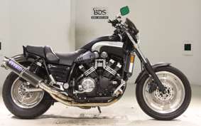 YAMAHA VMAX 2018