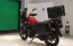 SUZUKI Vｽﾄﾛｰﾑ250 2020