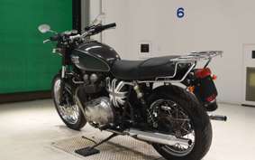 TRIUMPH BONNEVILLE 2005