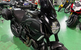 DUCATI DIAVEL CARBON 2012 ZDMG100ABCB