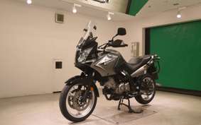 SUZUKI Vｽﾄﾛｰﾑ650 2013