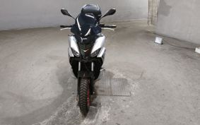 APRILIA SR GT 125 ..