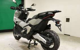 HONDA X-ADV 750 2025 RH21