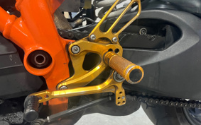 KTM 1290 SUPER DUKE GT 2017 V6940