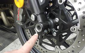 TRIUMPH STREET TRIPLE RS 2025