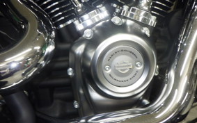 HARLEY FLBS 1870 2018