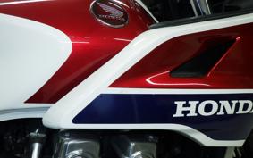 HONDA CB1300SB SUPER BOLDOR 2017 SC54