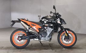 KTM 890 DUKE GP TU940