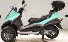 PIAGGIO MP3 250