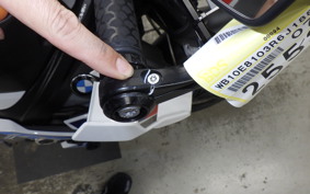 BMW M1000R 2023