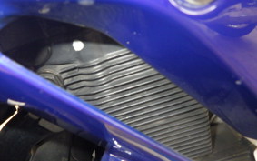 SUZUKI GSX-R400 GK73A