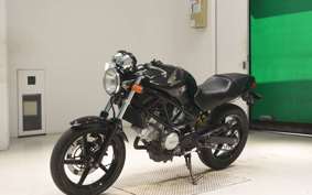 HONDA VTR 250 MC33