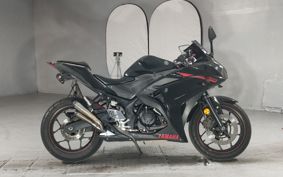 YAMAHA YZF-R25 RG10J
