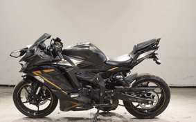 KAWASAKI ZX-25R ZX250E