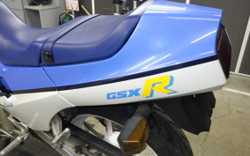 SUZUKI GSX-R400 2004 GK71F