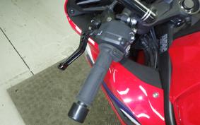 HONDA CBR650R E-Clutch 2025 RH17