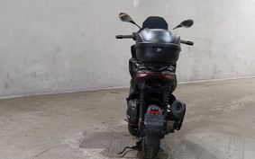 APRILIA SR GT 125 ..