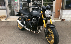 KAWASAKI Z900RS 2025 ZR900K