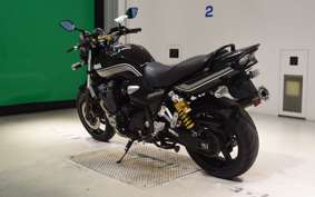 YAMAHA XJR1300 Gen.2 2015 RP17J