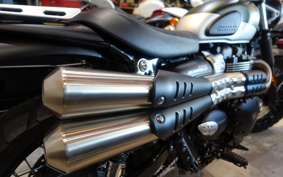 TRIUMPH ストリートスクランブ 1988 DAD78G