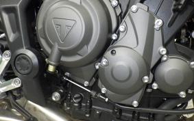 TRIUMPH TRIDENT 660 2026