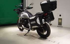 MOTO GUZZI V85 TT 2022