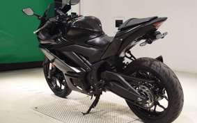 YAMAHA YZF-R3 2023
