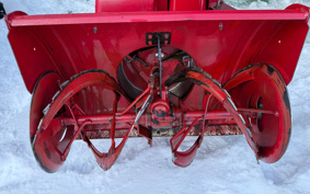 HONDA  SNOW BLOWER  MACHINE 