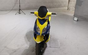 KYMCO SUPER8 ..