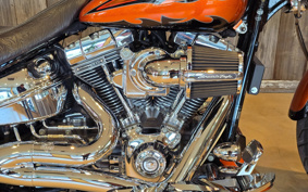 HARLEY FXSB BREAKOUT CVO 2014 TD9