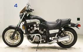 YAMAHA VMAX 2002