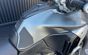 DUCATI DIAVEL CARBON 2013 ZDMG100ABCB