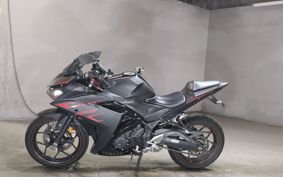 YAMAHA YZF-R25 RG10J