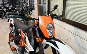 KTM 690 SMC 2014 LST40