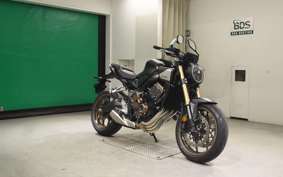 HONDA CB650R E-Clutch 2025 RH17