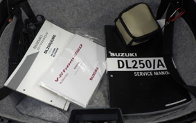 SUZUKI Vｽﾄﾛｰﾑ250A 1999