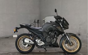 YAMAHA FZS25 RG69