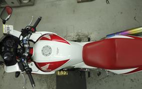 HONDA CB1300SB SUPER BOLDOR A 2006 SC54