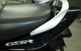 SUZUKI GSR250 2006