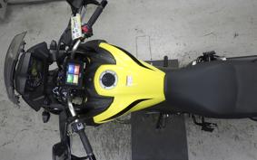 SUZUKI Vｽﾄﾛｰﾑ650XTA 2021 C733A
