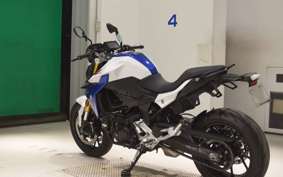 BMW F900R 2023