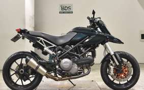 DUCATI HYPERMOTARD 796 2011