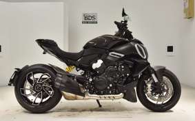 DUCATI DIAVEL V4 2025