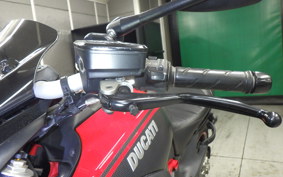 DUCATI DIAVEL Carbon 2011