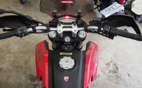 DUCATI HYPERSTRADA 820 2014