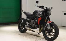 TRIUMPH TRIDENT 660 2021