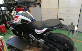 BMW F900R BASE 2024 0K11