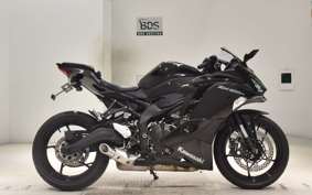 KAWASAKI ZX-25R ZX250E